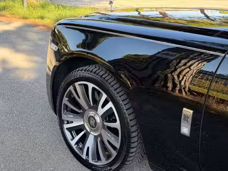 Rolls-Royce Ghost V12 6.6 571