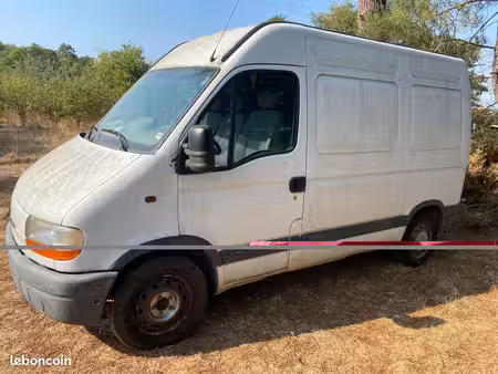 Renault Master 2.5 dCi 120