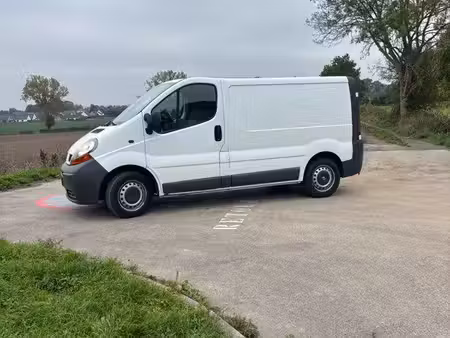 Renault Trafic 1.9 dCi 82