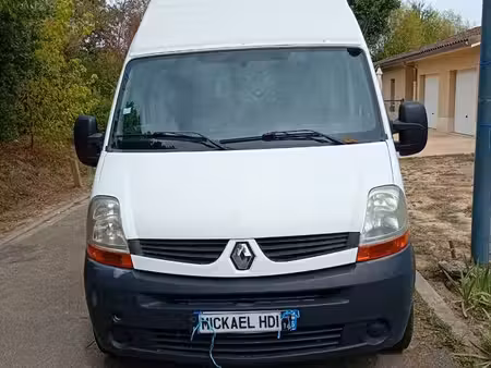 Renault Master 2.5 dCi 120