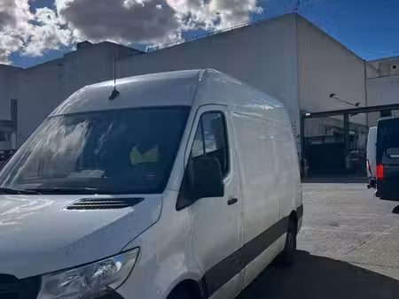 Mercedes-Benz Sprinter 114