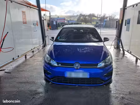 Volkswagen Golf R 2.0 TSI 300 4Motion