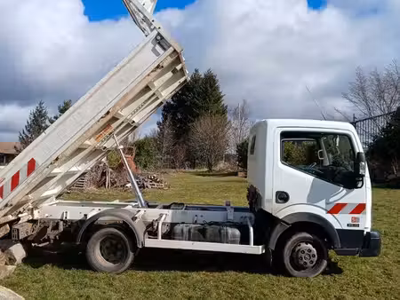 Nissan Cabstar 