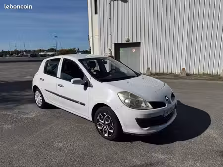 Renault Clio 1.2 75