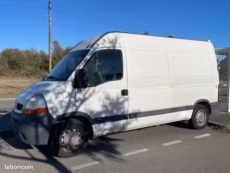 Renault Master 2.5 dCi 100