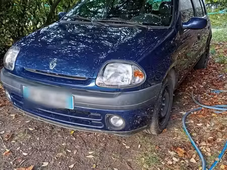 Renault Clio 1.4 75
