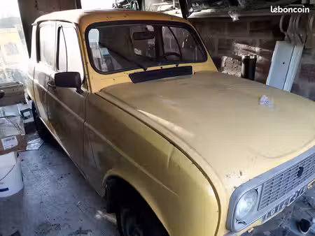 Renault R4 4L