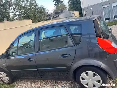 Renault Scénic 1.6 dCi 110
