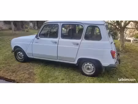 Renault R4 4L