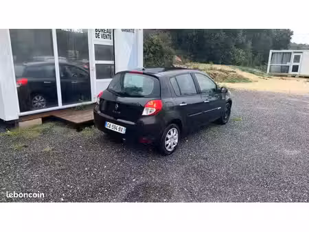 Renault Clio 1.2 75 TomTom