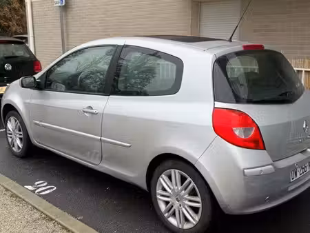 Renault Clio 1.6 110 Initiale