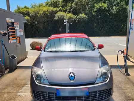 Renault Laguna Coupe 2.0 dCi 150