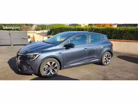Renault Clio E-Tech 1.6 145 Limited