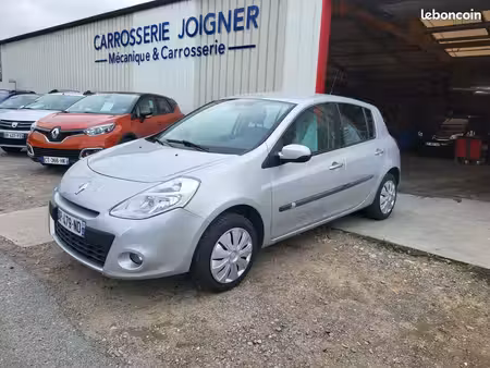 Renault Clio 1.2 75