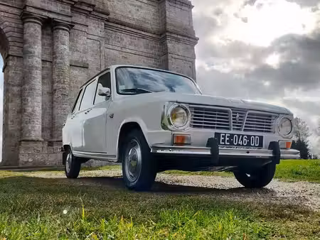 Renault R6 