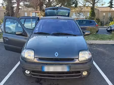 Renault Clio 1.6 90 RXT