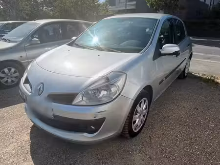 Renault Clio 1.4 98