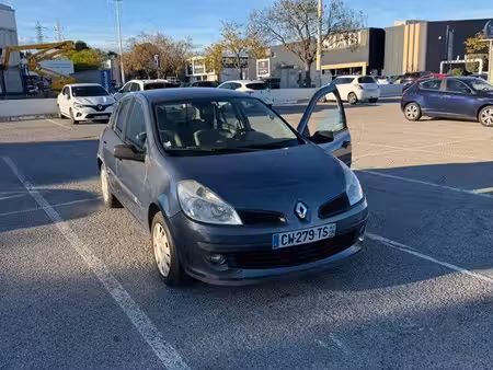 Renault Clio 1.4 98
