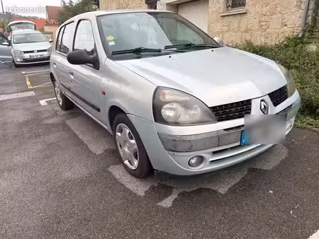 Renault Clio 1.2 75