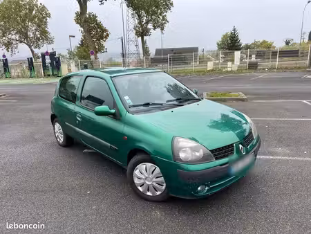 Renault Clio 1.4 100