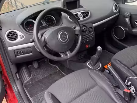 Renault Clio 1.5 dCi 65 TomTom