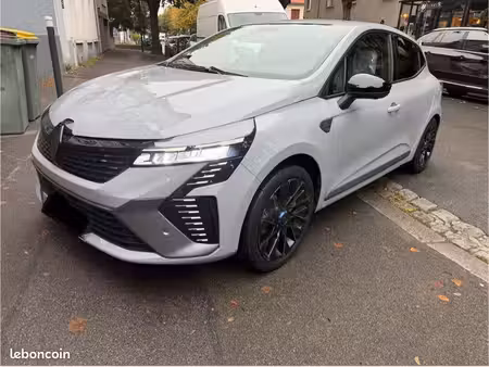 Renault Clio E-Tech 1.6 145 Esprit Alpine