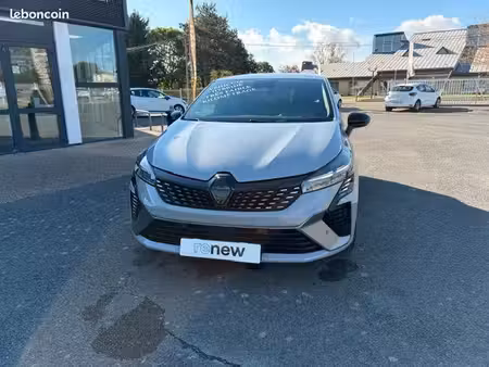 Renault Clio E-Tech 1.6 145 Esprit Alpine