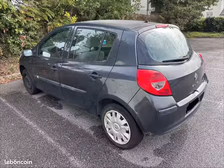 Renault Clio 1.2 75