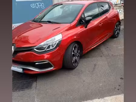 Renault Clio RS Trophy 1.6 T 220