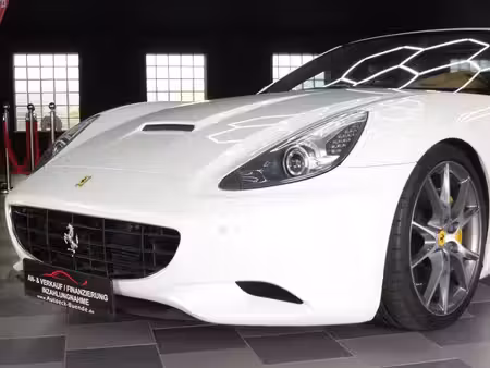 Ferrari California V8 4.3 460