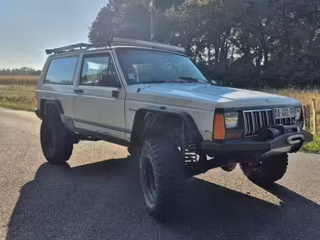 Jeep Cherokee 2.1 115