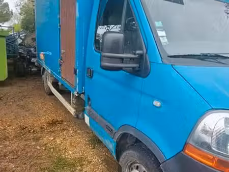 Renault Master 2.5 dCi 100