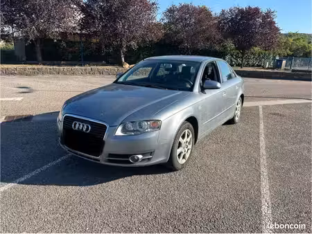 Audi A4 V6 2.5 TDI 155