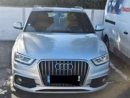 Audi Q3 2.0 TDI 140 S line