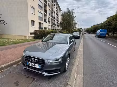 Audi A4 2.0 TDI 150 S line
