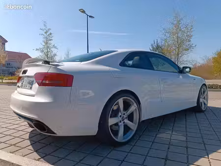 Audi A5 RS5 V8 4.2 FSI 354 quattro