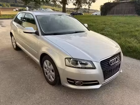 Audi A3 1.6 TDI 105 Attraction