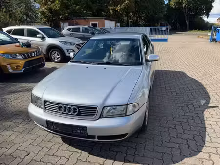 Audi A4 1.6 101