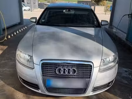 Audi A6 V6 2.4 177
