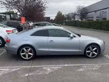 Audi A5 V6 2.7 TDI 190