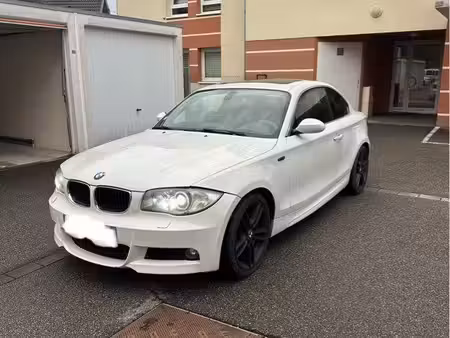 BMW Série 1 123d 2.0 204