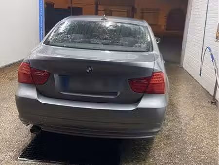 BMW Série 3 318d 2.0 143