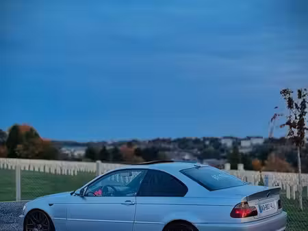 BMW Série 3 330d 3.0 204