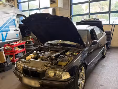 BMW Série 3 325d 2.5 143
