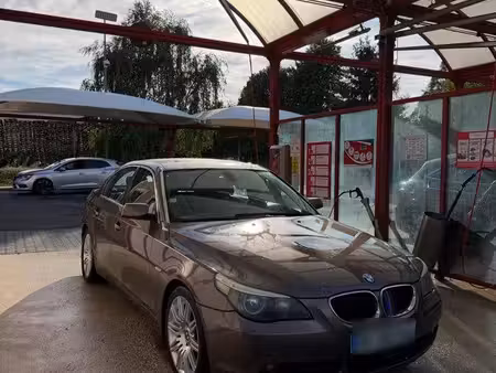 BMW Série 5 530d 3.0 218