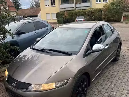 Honda Civic 2.2 TDI 140