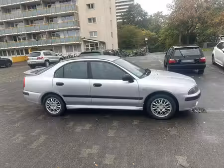 Mitsubishi Space Star 1.6 98