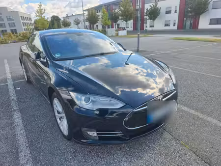 Tesla Model S 85 367