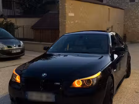 BMW Série 5 530d 3.0 235
