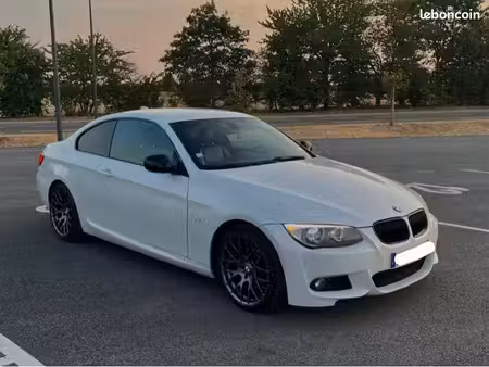 BMW Série 3 330d 3.0 245